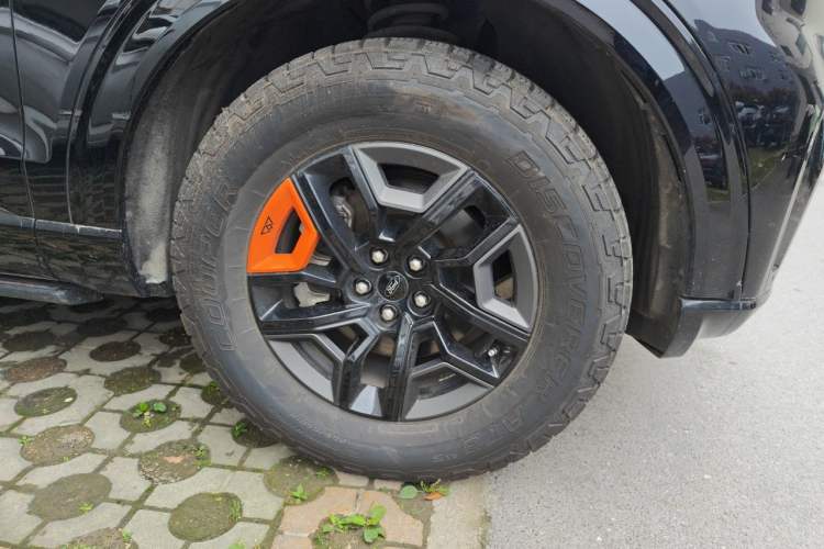 Used Ford Explorer 2024 2.3T EcoBoost Kunlun Peak Edition 7-Seater Right Front Wheel Hub