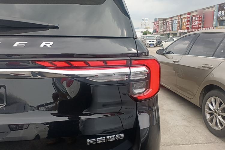 Used Ford Explorer 2024 2.3T EcoBoost Four-Wheel Drive Fashion Plus Edition 6 Seats Right Rear Taillight