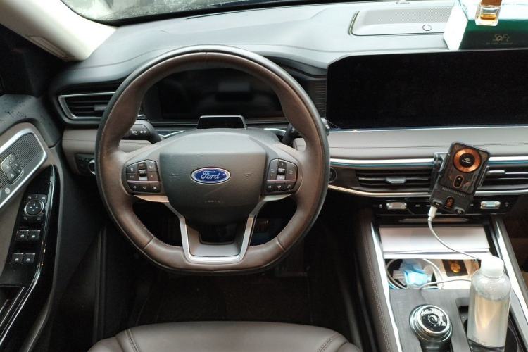 Used Ford Explorer 2024 2.3T EcoBoost Four-Wheel Drive Titanium Edition 6 Seats Steering Wheel