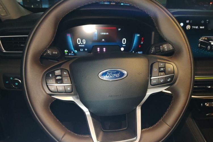 Used Ford Explorer 2024 2.3T EcoBoost Four-Wheel Drive Titanium Edition 7 Seats Steering Wheel