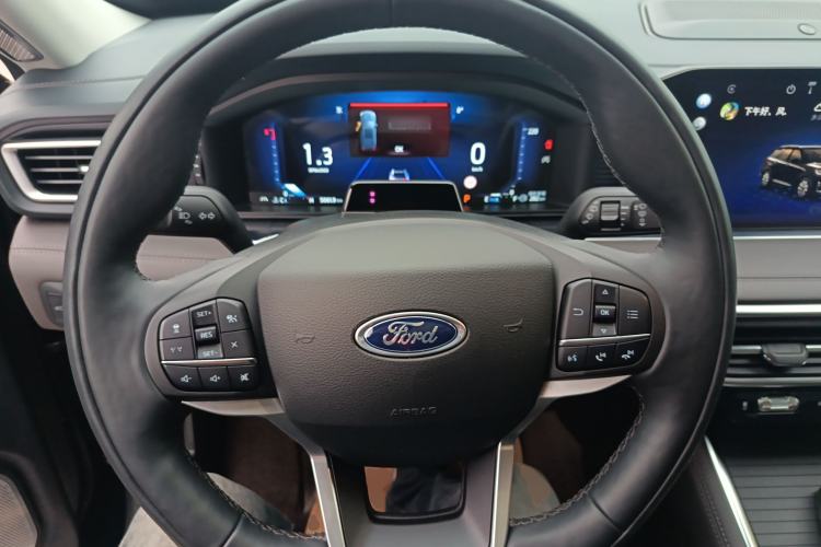 Used Ford Explorer 2024 2.3T EcoBoost Four-Wheel Drive Titanium Edition 6 Seats Steering Wheel