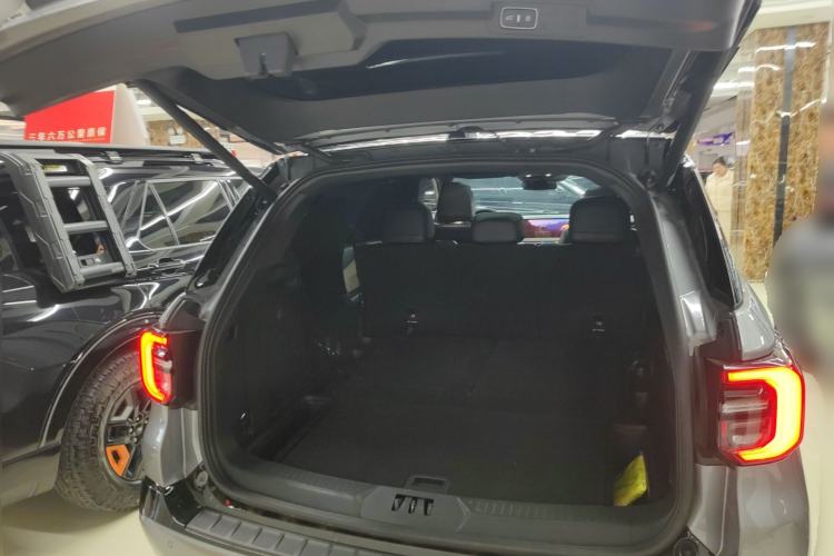 Used Ford Explorer 2024 2.3T EcoBoost Kunlun Peak Edition 7-Seater Trunk