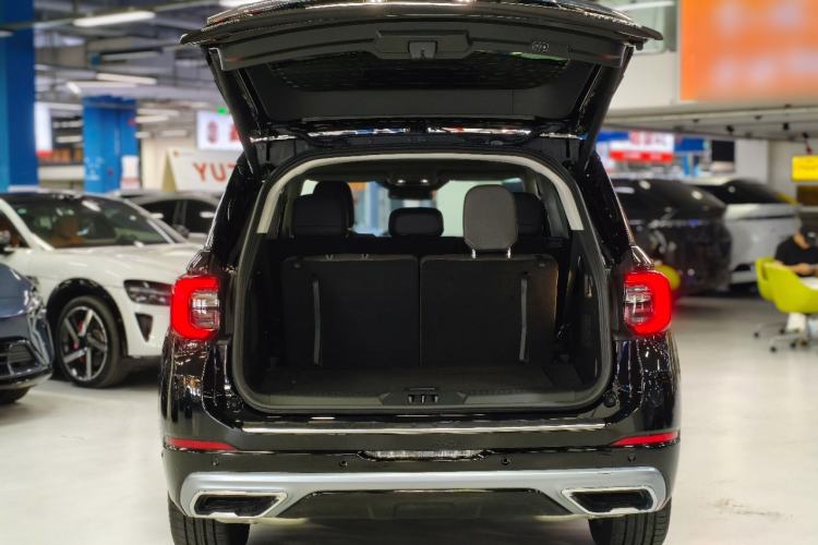 Used Ford Explorer 2024 2.3T EcoBoost Four-Wheel Drive Titanium Edition 7 Seats Trunk