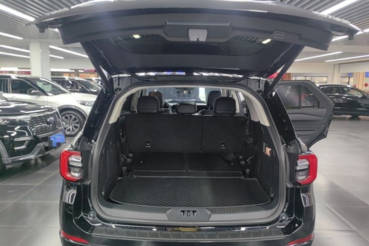 Used Ford Explorer 2024 2.3T EcoBoost All-Wheel Drive Stylish Plus Version 7 Seats Trunk