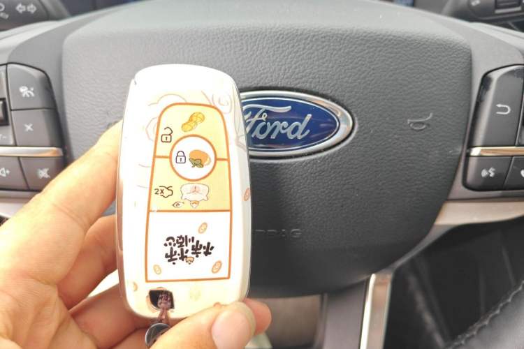 Used Ford Explorer 2024 2.3T EcoBoost All-Wheel Drive Stylish Plus Version 7 Seats Vehicle Key