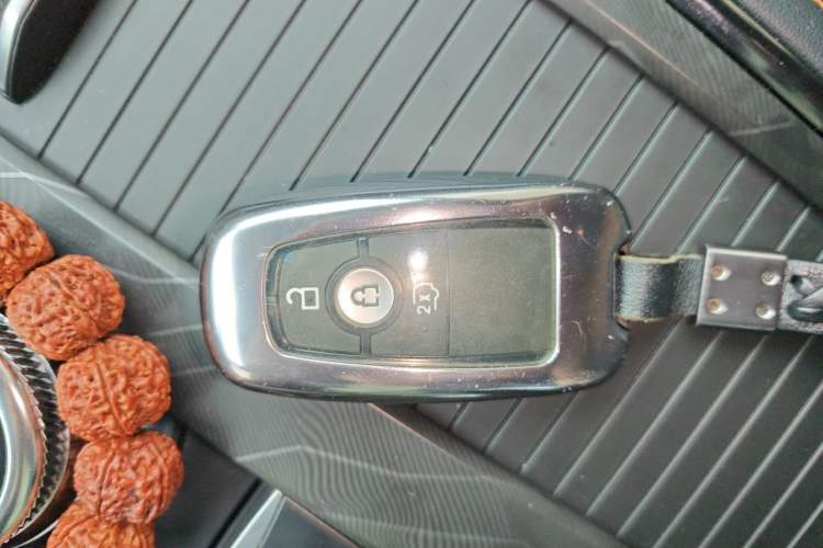 Used Ford Explorer 2024 2.3T EcoBoost Kunlun Peak Edition 7-Seater Vehicle Key
