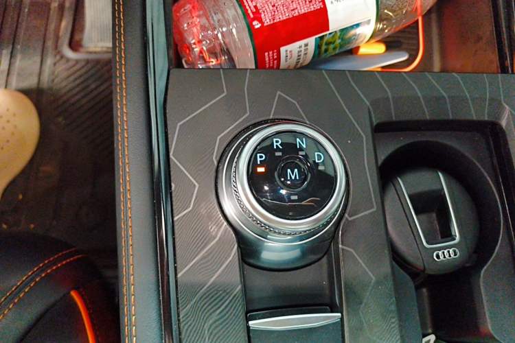 Used Ford Explorer 2024 2.3T EcoBoost Kunlun Peak Edition 7-Seater Gear Lever