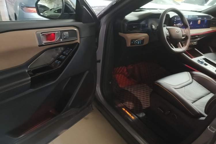 Used Ford Explorer 2024 2.3T EcoBoost Kunlun Peak Edition 6-Seater Driver Seat
