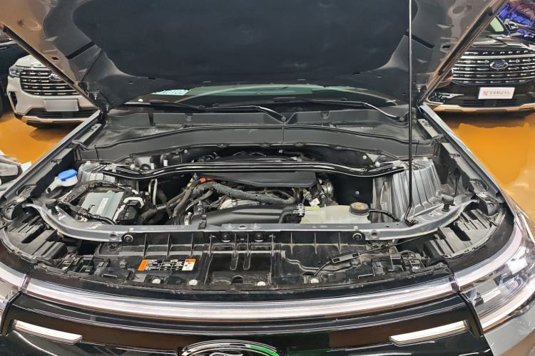 Used Ford Explorer 2024 2.3T EcoBoost Kunlun Peak Edition 6-Seater Engine Bay