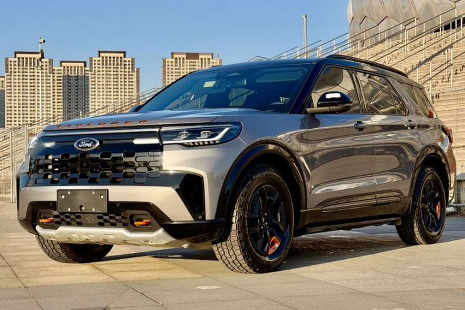 Used Ford Explorer 2024 2.3T EcoBoost Kunlun Peak Edition 6-Seater Exterior 11