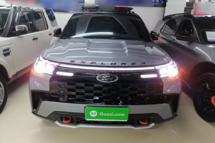 Used Ford Explorer 2024 2.3T EcoBoost Kunlun Peak Edition 7-Seater Front