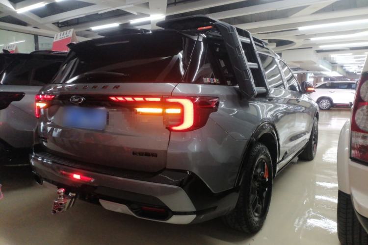 Used Ford Explorer 2024 2.3T EcoBoost Kunlun Peak Edition 7-Seater Rear Right 45 Deg