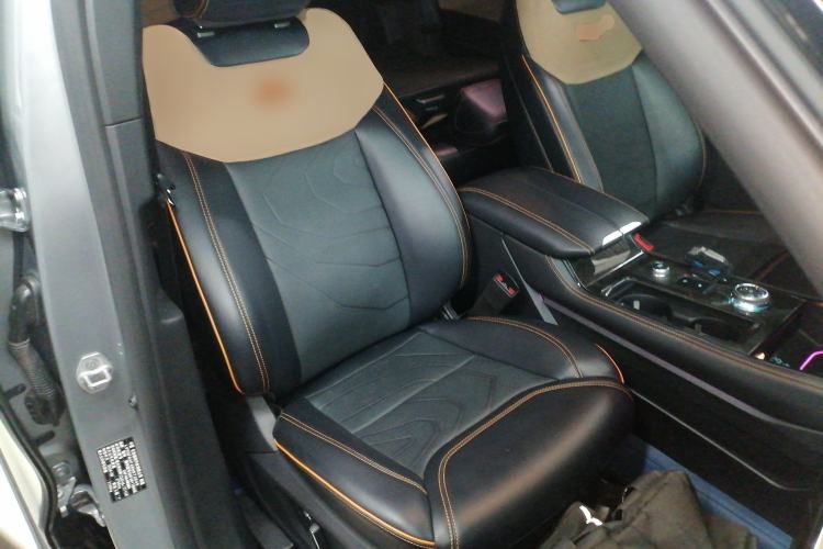 Used Ford Explorer 2024 2.3T EcoBoost Kunlun Peak Edition 7-Seater Right Front Seat
