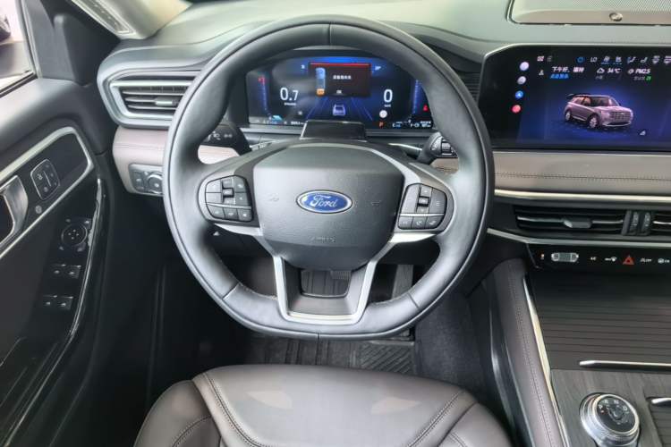 Used Ford Explorer 2024 2.3T EcoBoost Four-Wheel Drive Titanium Edition 6 Seats Steering Wheel