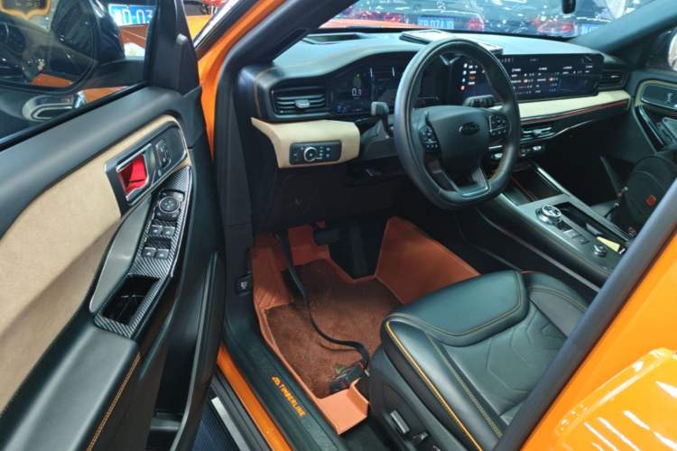 Used Ford Explorer 2024 2.3T EcoBoost Kunlun Peak Edition 7-Seater Driver Seat