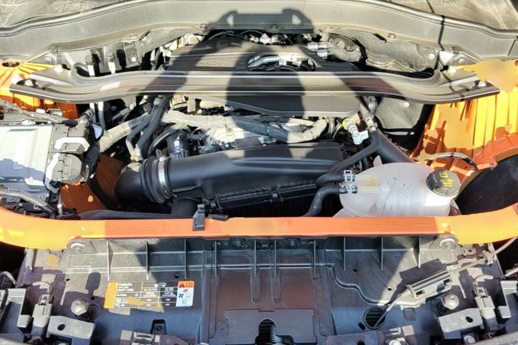 Used Ford Explorer 2024 2.3T EcoBoost Kunlun Peak Edition 7-Seater Engine Bay
