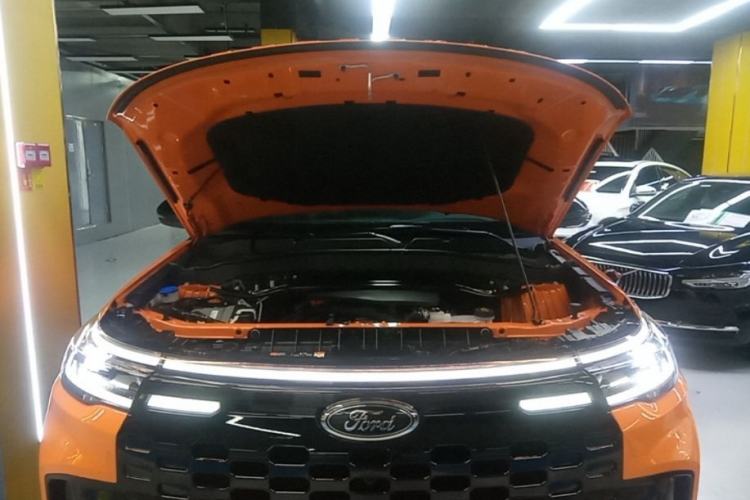 Used Ford Explorer 2024 2.3T EcoBoost Kunlun Peak Edition 7-Seater Engine Bay