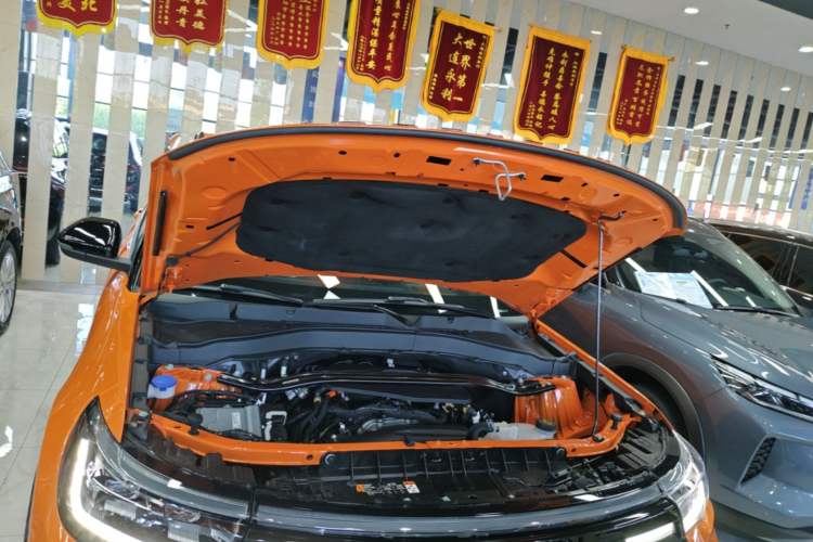Used Ford Explorer 2024 2.3T EcoBoost Kunlun Peak Edition 7-Seater Engine Bay
