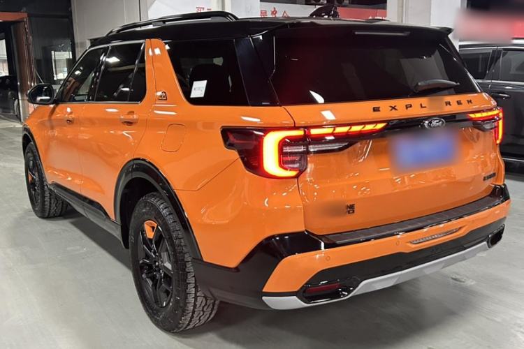 Used Ford Explorer 2024 2.3T EcoBoost Kunlun Peak Edition 7-Seater Exterior 3