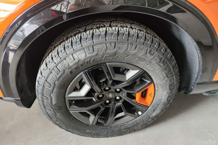 Used Ford Explorer 2024 2.3T EcoBoost Kunlun Peak Edition 7-Seater Exterior 4