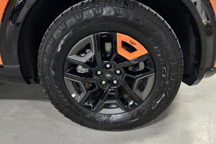 Used Ford Explorer 2024 2.3T EcoBoost Kunlun Peak Edition 7-Seater Exterior 5