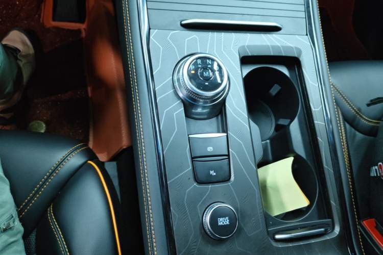Used Ford Explorer 2024 2.3T EcoBoost Kunlun Peak Edition 7-Seater Gear Lever