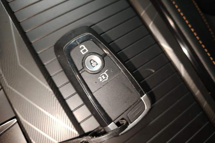 Used Ford Explorer 2024 2.3T EcoBoost Kunlun Peak Edition 7-Seater Interior 1