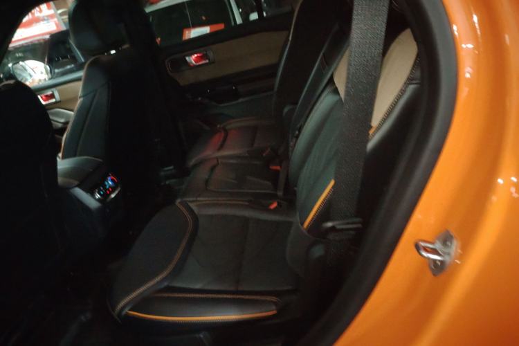 Used Ford Explorer 2024 2.3T EcoBoost Kunlun Peak Edition 7-Seater Interior 4