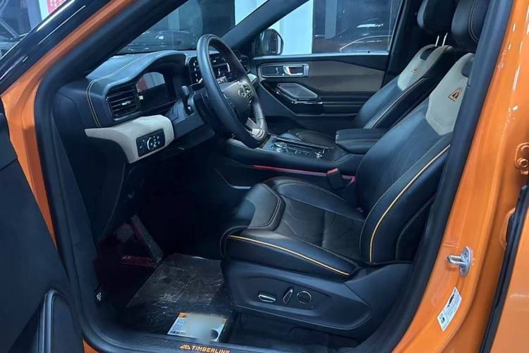 Used Ford Explorer 2024 2.3T EcoBoost Kunlun Peak Edition 7-Seater Interior 4