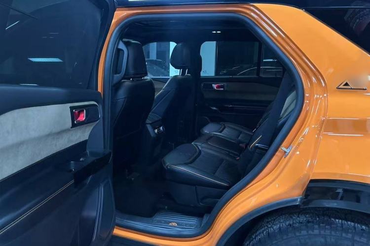 Used Ford Explorer 2024 2.3T EcoBoost Kunlun Peak Edition 7-Seater Interior 5