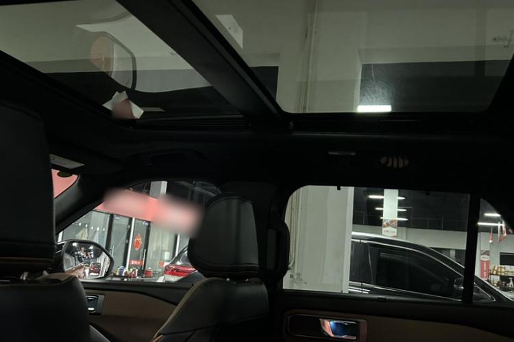 Used Ford Explorer 2024 2.3T EcoBoost Kunlun Peak Edition 7-Seater Interior 6
