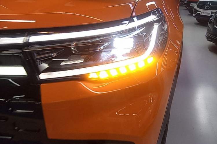 Used Ford Explorer 2024 2.3T EcoBoost Kunlun Peak Edition 7-Seater Left Front Headlight