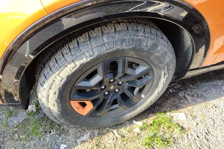 Used Ford Explorer 2024 2.3T EcoBoost Kunlun Peak Edition 7-Seater Left Front Wheel Hub