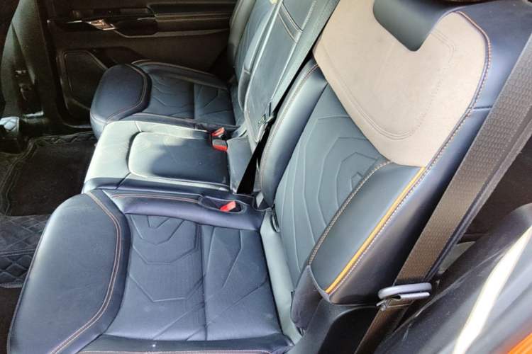 Used Ford Explorer 2024 2.3T EcoBoost Kunlun Peak Edition 7-Seater Left Rear Seat