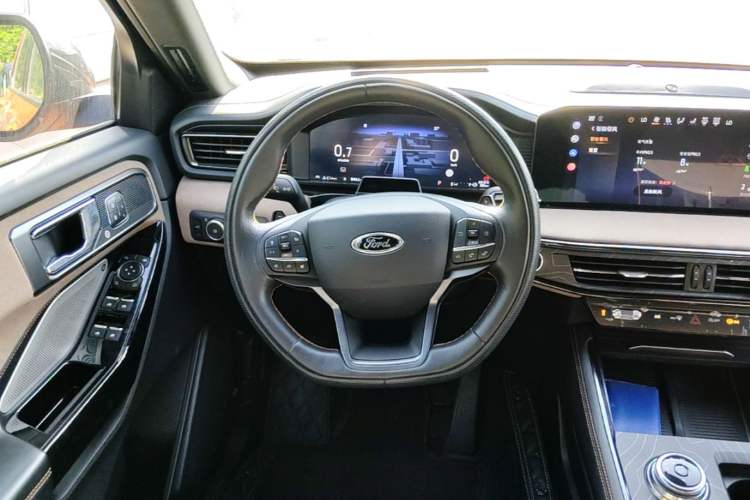 Used Ford Explorer 2024 2.3T EcoBoost Kunlun Peak Edition 7-Seater Steering Wheel
