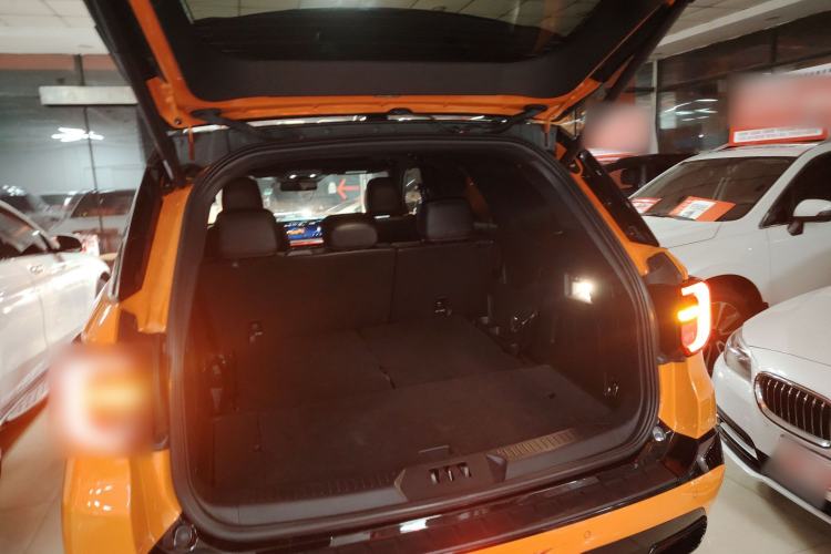 Used Ford Explorer 2024 2.3T EcoBoost Kunlun Peak Edition 7-Seater Trunk