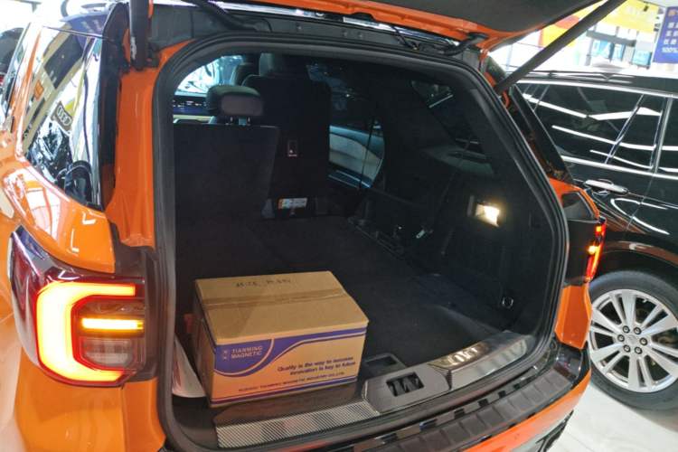 Used Ford Explorer 2024 2.3T EcoBoost Kunlun Peak Edition 7-Seater Trunk