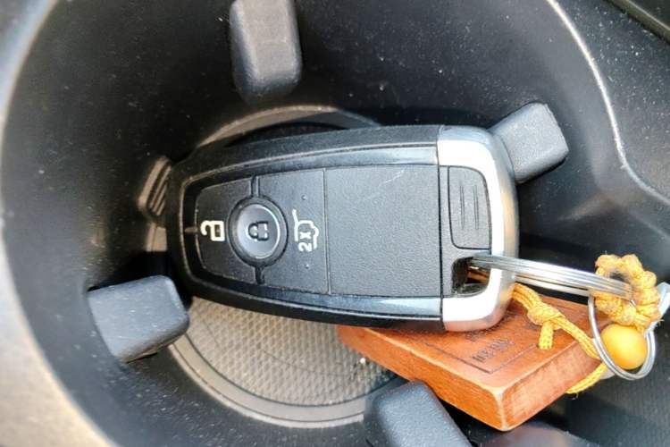 Used Ford Explorer 2024 2.3T EcoBoost Kunlun Peak Edition 7-Seater Vehicle Key