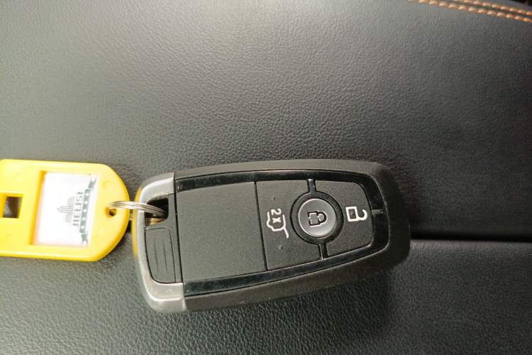 Used Ford Explorer 2024 2.3T EcoBoost Kunlun Peak Edition 7-Seater Vehicle Key