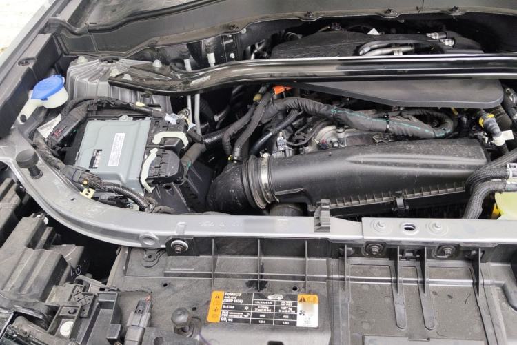 Used Ford Explorer 2024 2.3T EcoBoost Kunlun Peak Edition 6-Seater Engine Bay Right