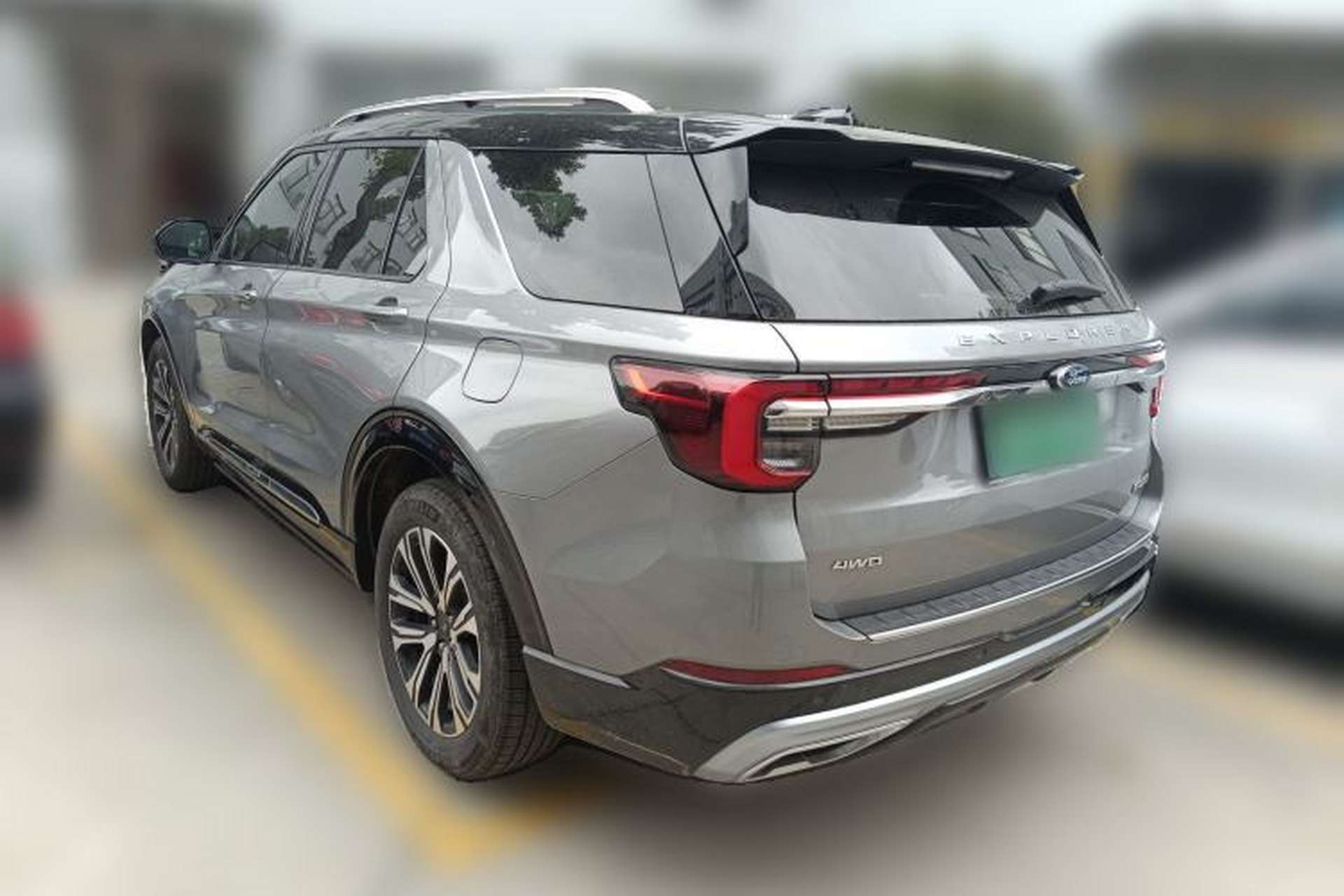Used Ford Explorer 2024 2.3T EcoBoost Four-Wheel Drive Titanium Edition 7 Seats Rear Left 45 Deg