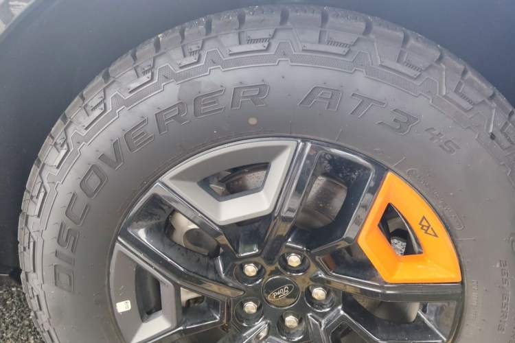 Used Ford Explorer 2024 2.3T EcoBoost Kunlun Peak Edition 6-Seater Right Front Wheel Hub