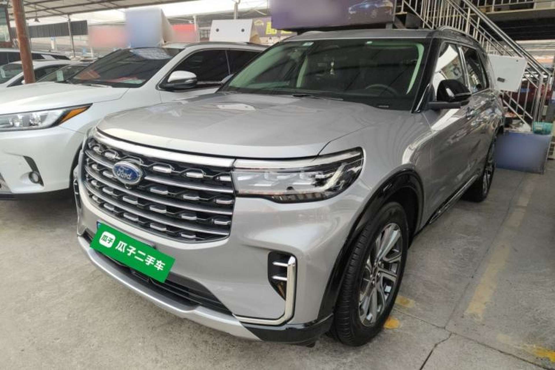 Used Ford Explorer 2024 2.3T EcoBoost Rear-Drive Trend Edition 6-Seater Front Left 45 Deg