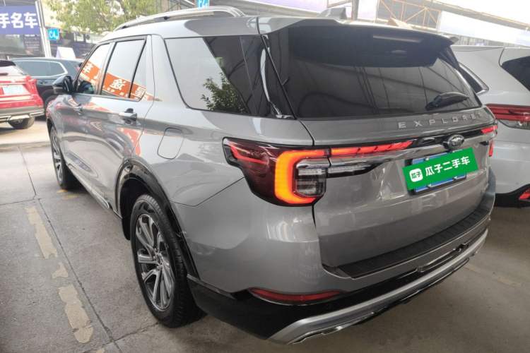 Used Ford Explorer 2024 2.3T EcoBoost Rear-Drive Trend Edition 6-Seater Rear Left 45 Deg