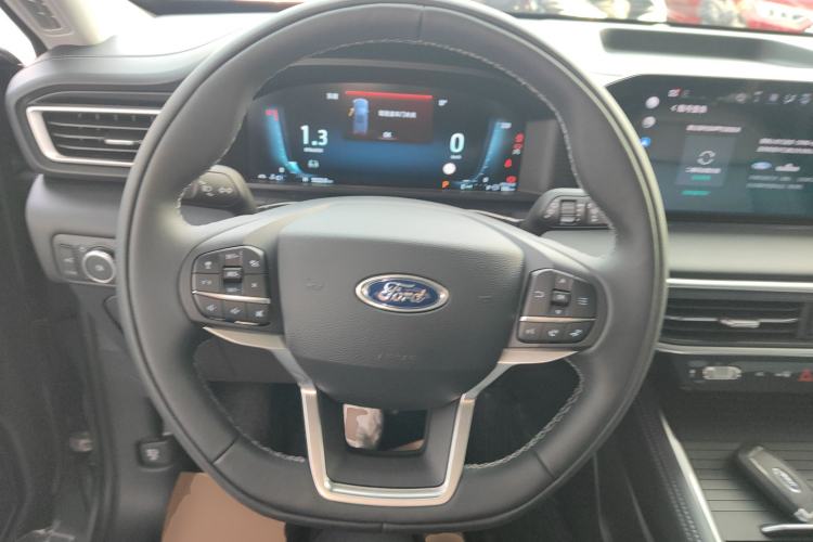 Used Ford Explorer 2024 2.3T EcoBoost Rear-Drive Trend Edition 6-Seater Steering Wheel