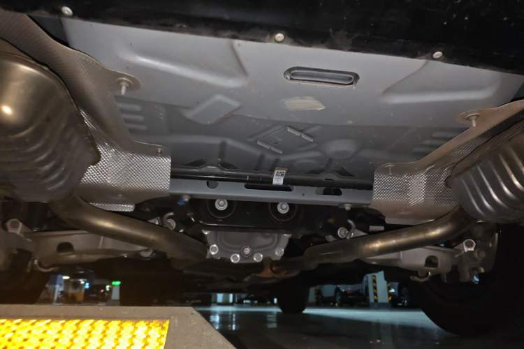 Used Ford Explorer 2024 2.3T EcoBoost Rear-Drive Trend Edition 6-Seater Chassis Rear