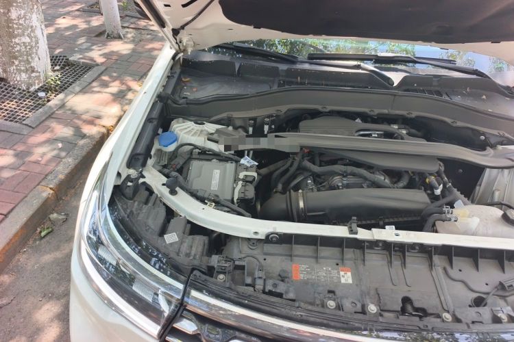 Used Ford Explorer 2024 2.3T EcoBoost Four-Wheel Drive Titanium Edition 6 Seats Engine Bay Right
