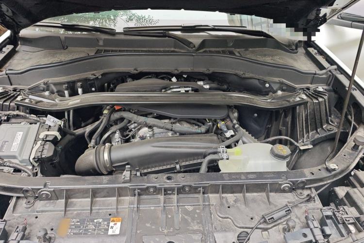 Used Ford Explorer 2024 2.3T EcoBoost Four-Wheel Drive Titanium Edition 7 Seats Engine Bay