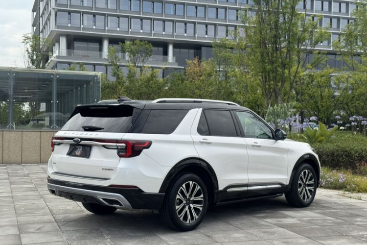 Used Ford Explorer 2024 2.3T EcoBoost Four-Wheel Drive Titanium Edition 6 Seats Exterior 3
