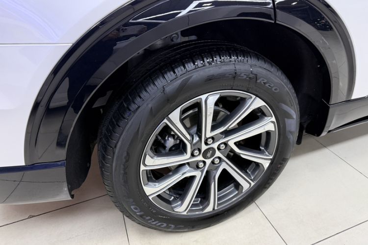 Used Ford Explorer 2024 2.3T EcoBoost All-Wheel Drive Stylish Plus Version 7 Seats Exterior 7